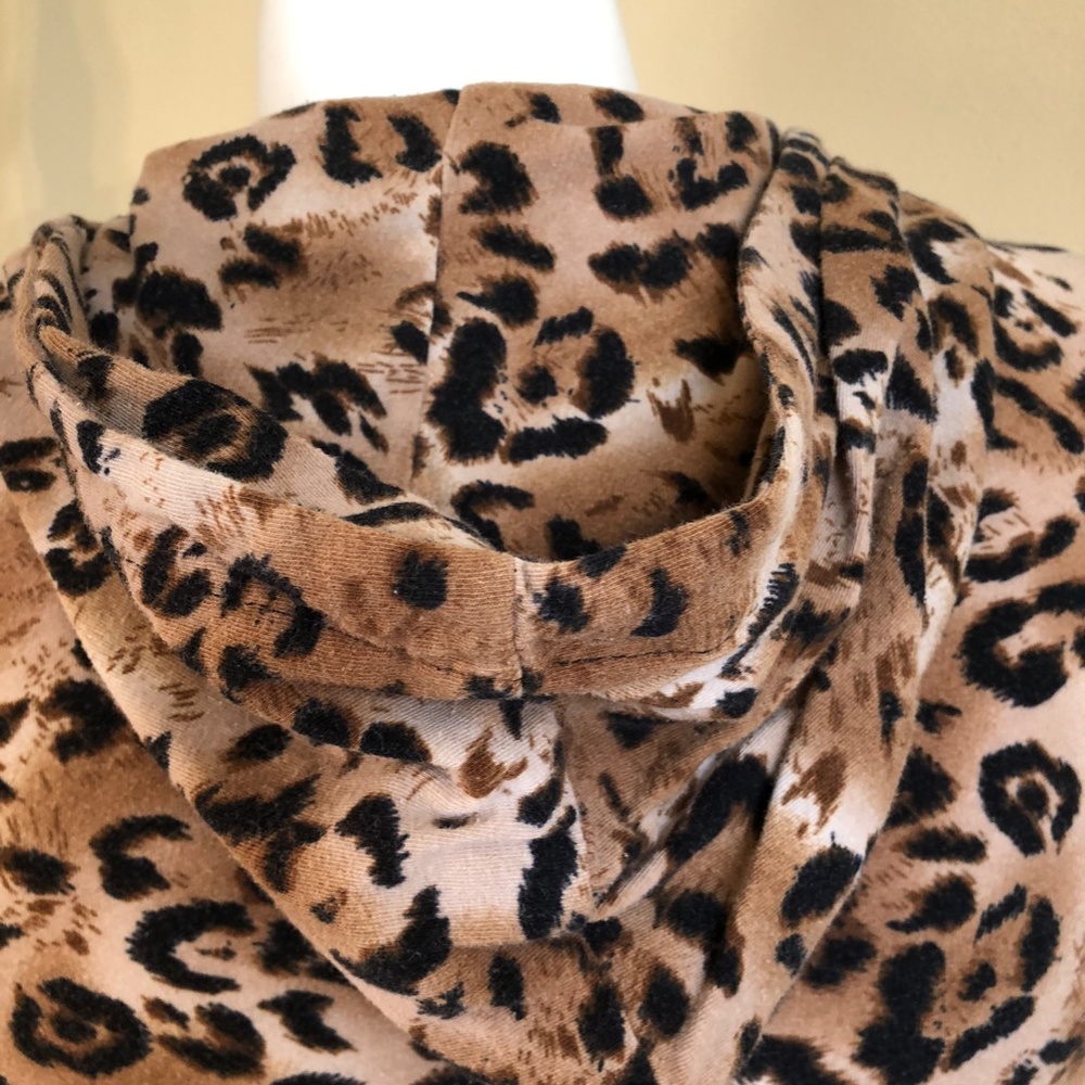 C
Jacket - Picture 5 of 5